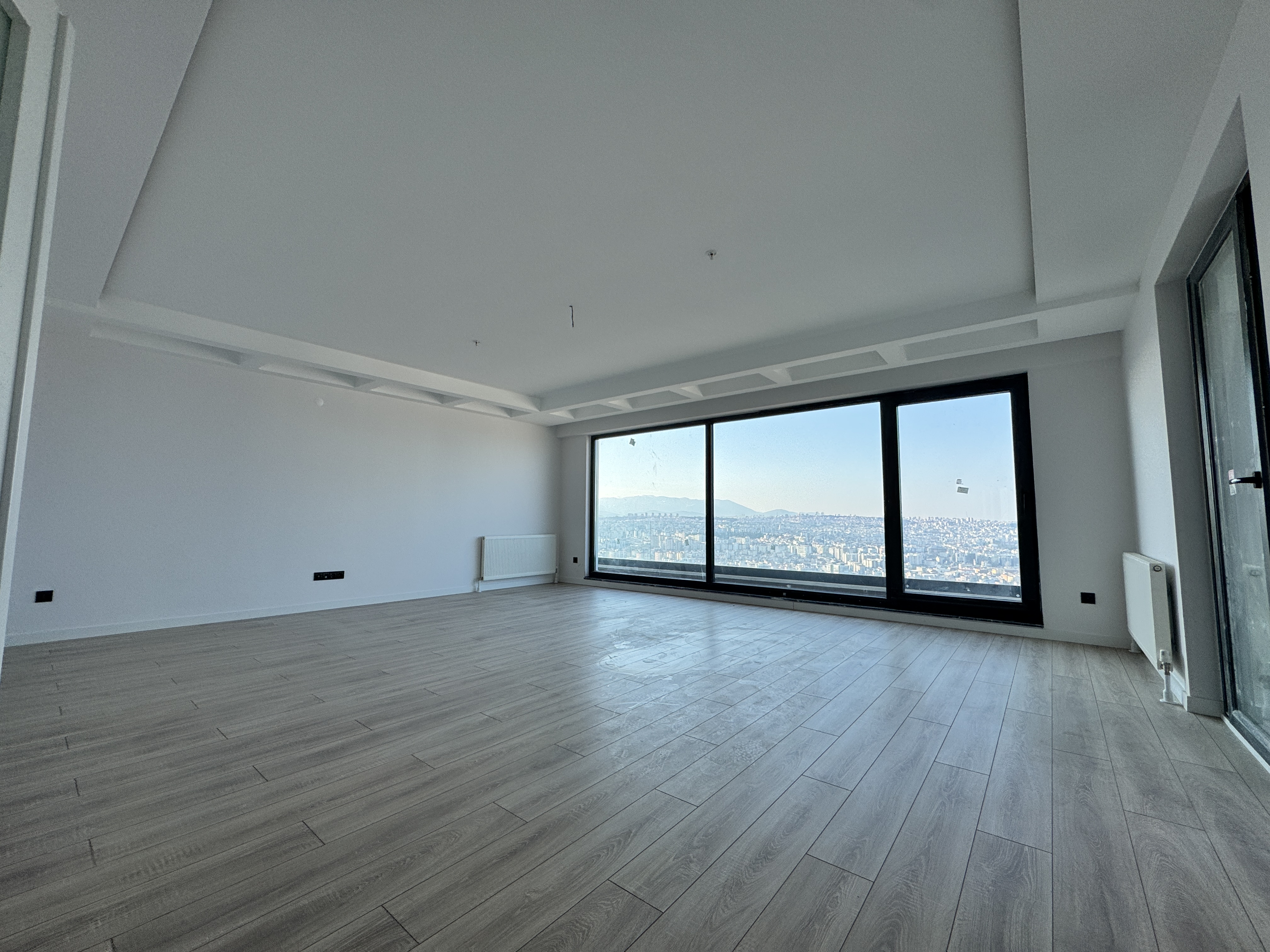 CANİK TÖRE TOWERS'TA ULTRA LÜX 3+1 245 METREKARE DAİRE